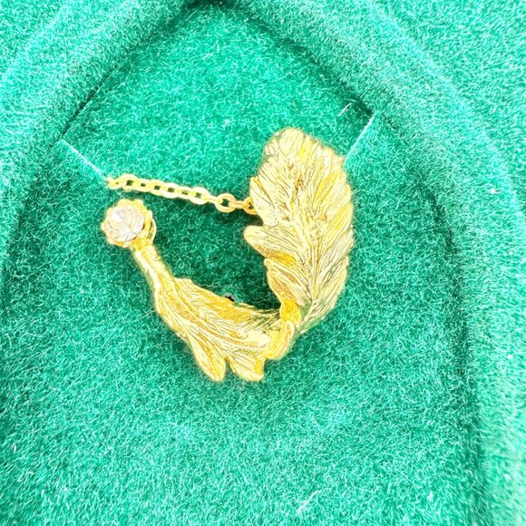 Angel Feather Necklace Austrian Crystal Gold Tone Vernon Wilson Signature in Box - Picture 2 of 9